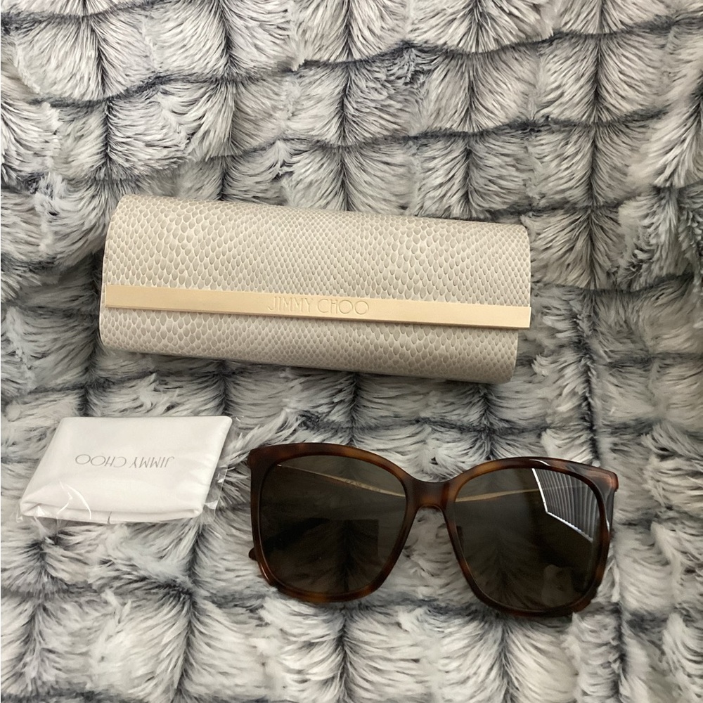 Jimmy Choo Brown Tortoise Sunglasses
  ** NWOT** 🕶️🕶️🕶️🕶️🕶️
